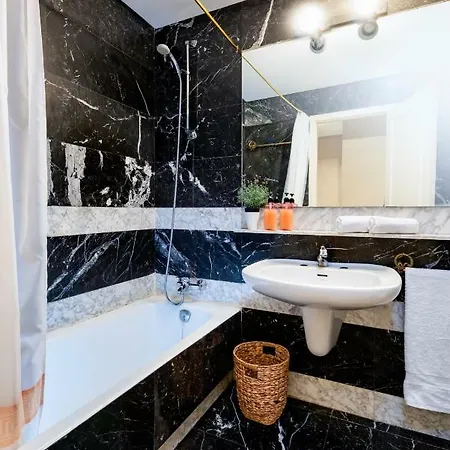 Hsh Suites Republica